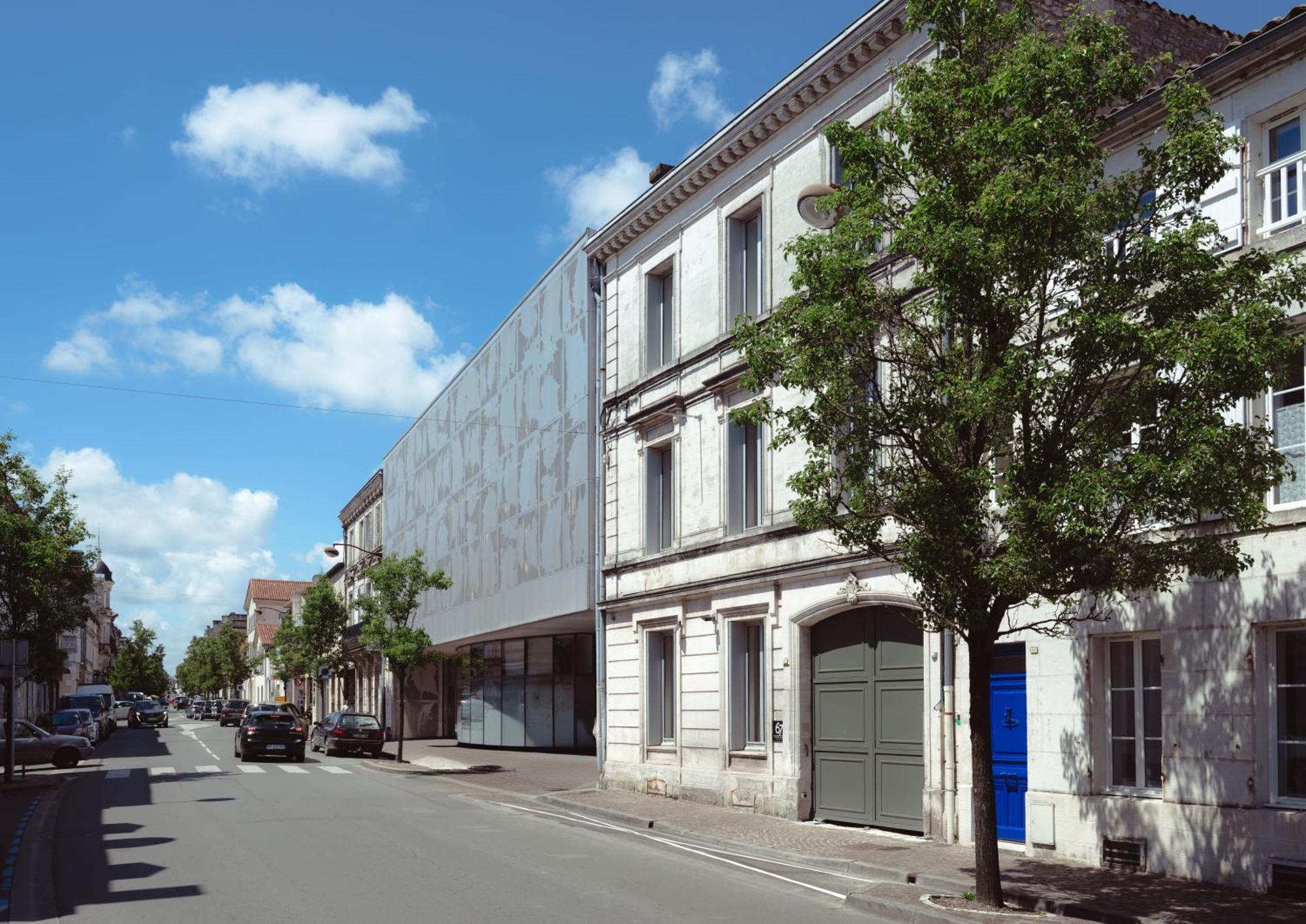 67 Victor Hugo Apartment Cognac Luaran gambar